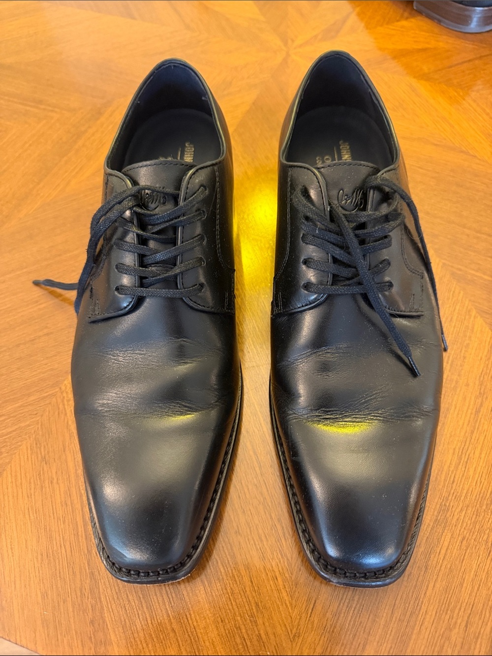 Johnston and Murphy Ashton Plain Toe Black Full-Grain Leather Dress Shoes